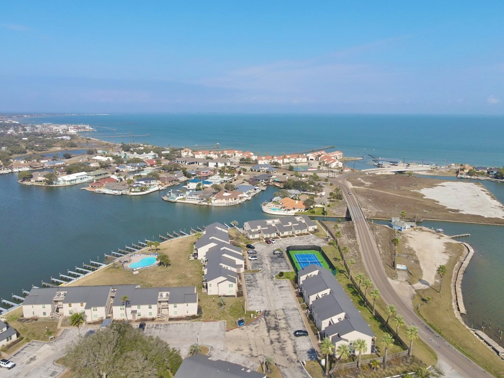2506 Bayhouse Drive 2506 Rockport TX 78382