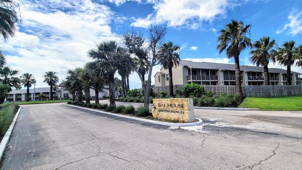 2004 Bayhouse Drive 2004 Rockport TX 78382