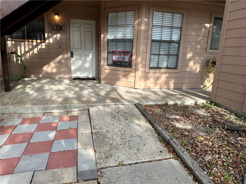 7122 Premont Dr E-103 Corpus Christi TX 78414