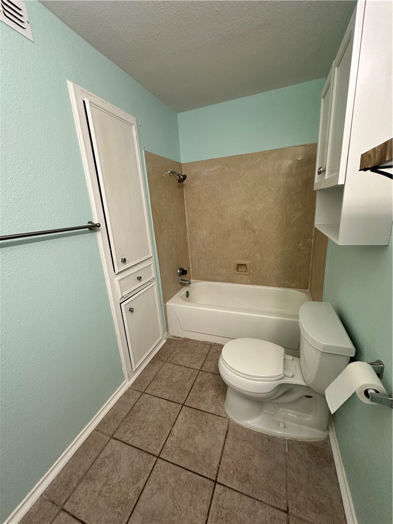 7122 Premont Dr E-103 Corpus Christi TX 78414