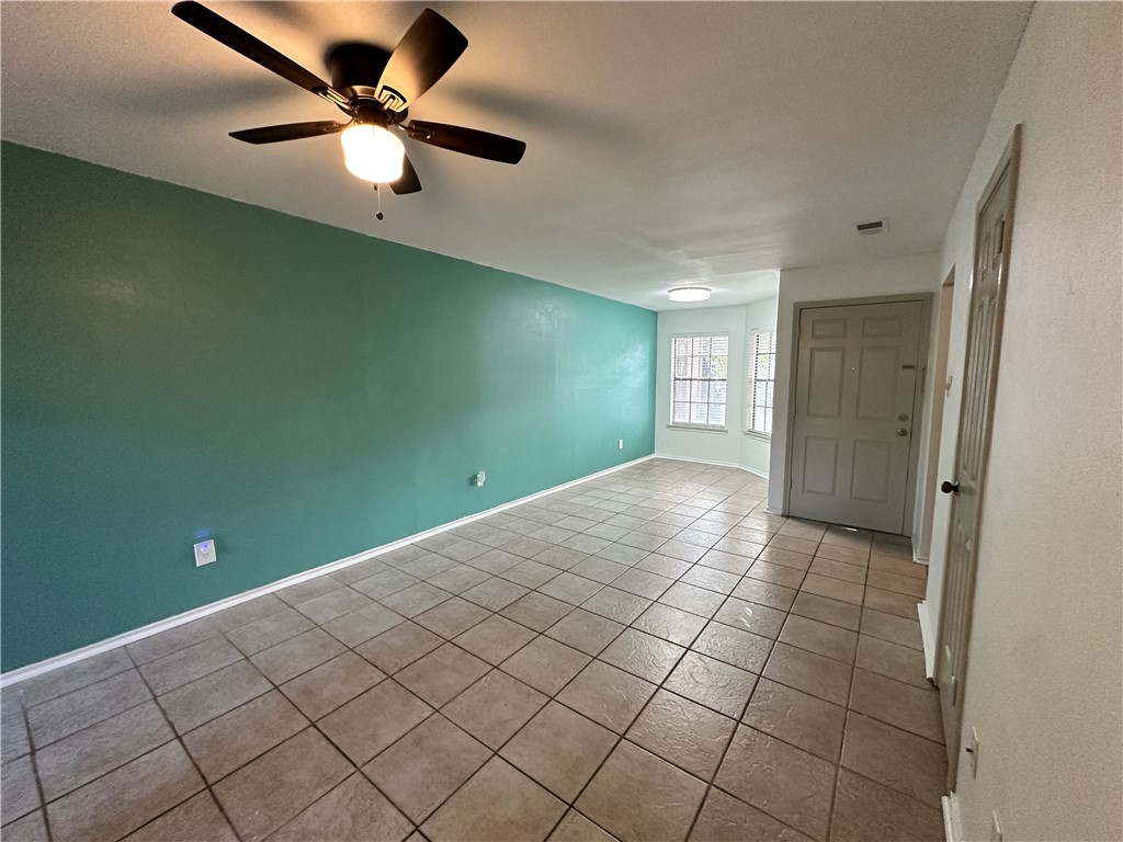 7122 Premont Dr E-103 Corpus Christi TX 78414