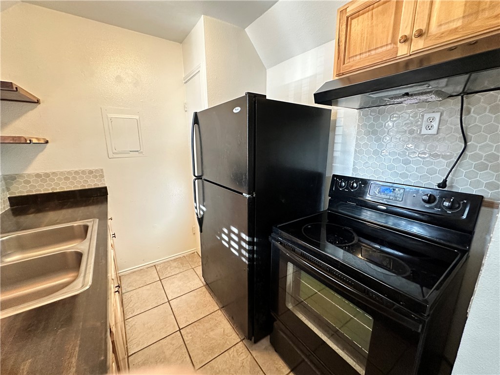 7122 Premont Dr E-103 Corpus Christi TX 78414
