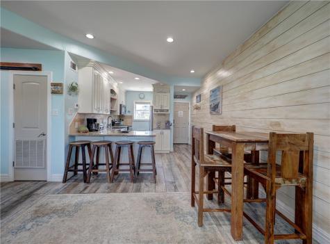 700 Island Retreat 33 Port Aransas TX 78373