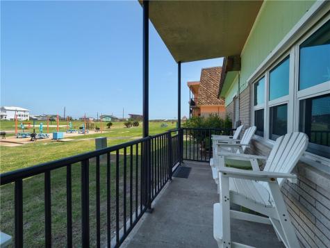 700 Island Retreat 33 Port Aransas TX 78373