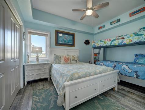 700 Island Retreat 33 Port Aransas TX 78373