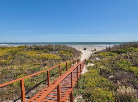 700 Island Retreat 33 Port Aransas TX 78373