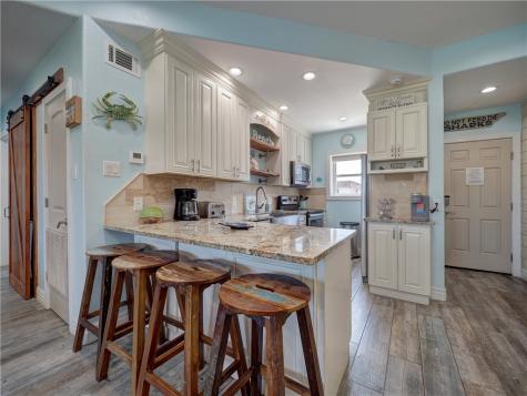 700 Island Retreat 33 Port Aransas TX 78373