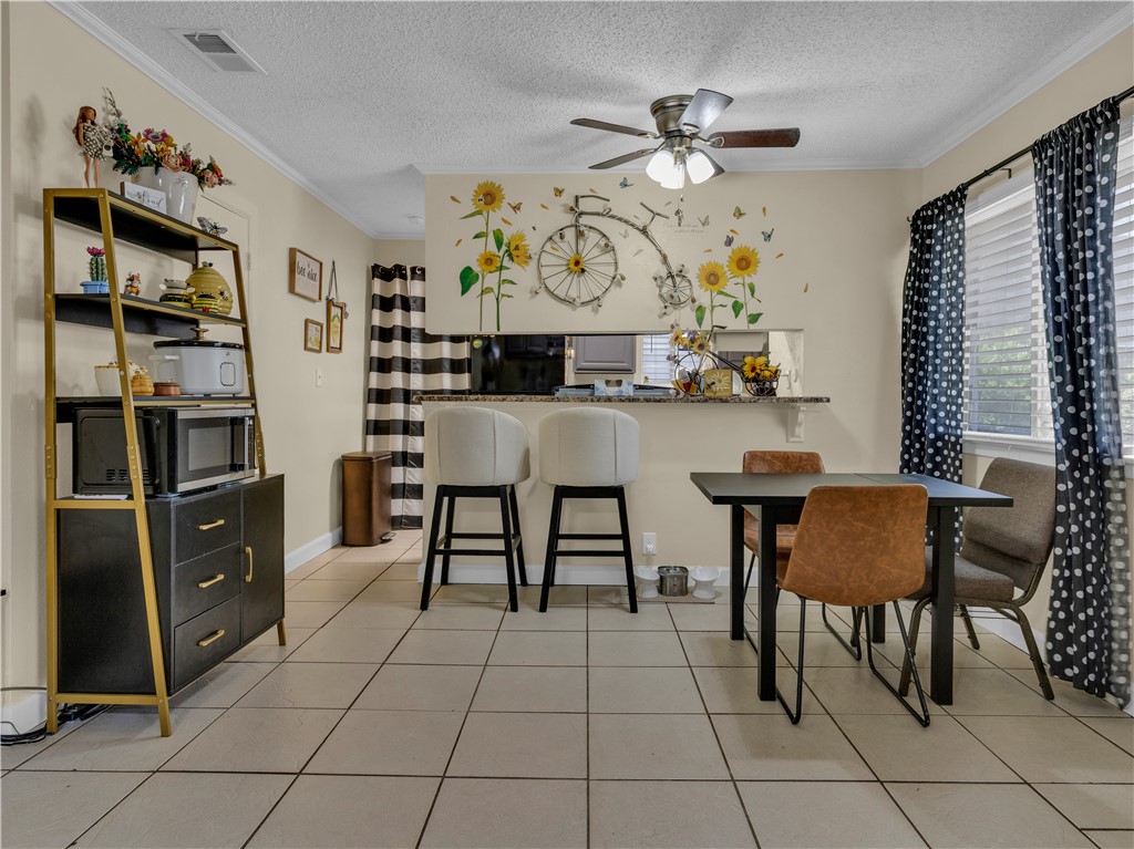 2052 Hidden Lake Avenue Corpus Christi TX 78412