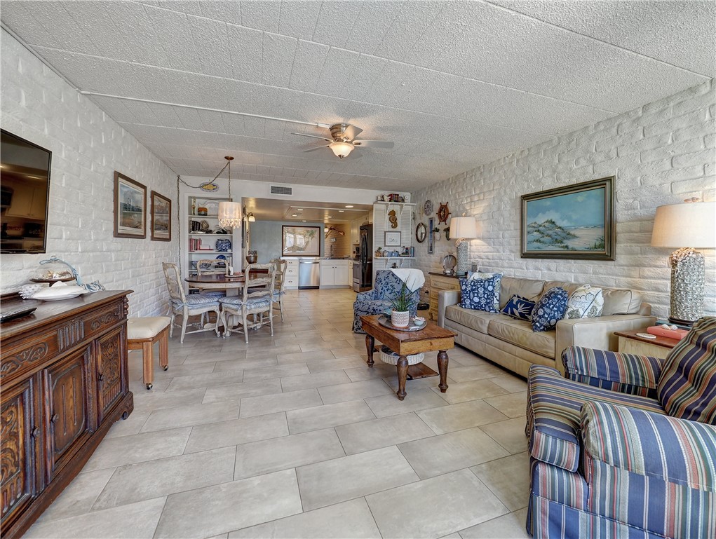 1419 S 11th Street 102 Port Aransas TX 78373