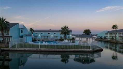 611 Lauderdale Drive 611 Rockport TX 78382