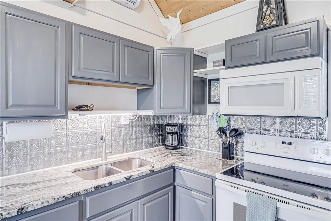 134 N Alister Street 2 Port Aransas TX 78373