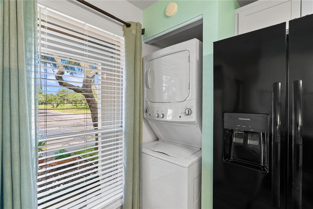 302 St Andrews K-102 Rockport TX 78382