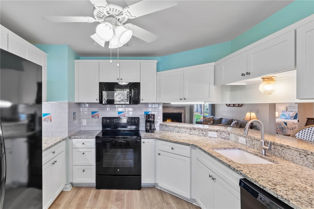 302 St Andrews K-102 Rockport TX 78382
