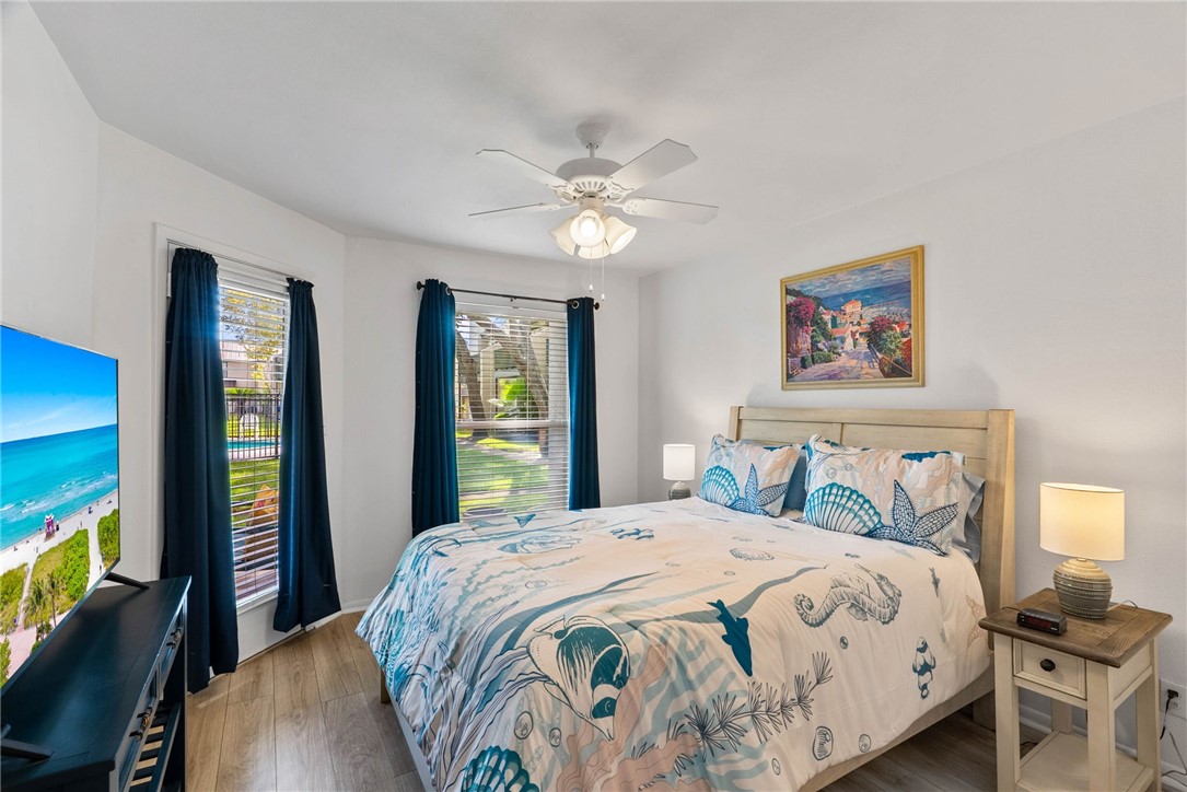 302 St Andrews K-102 Rockport TX 78382