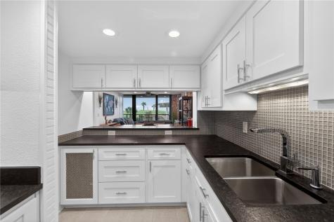 720 Access Road 1-a 104 Port Aransas TX 78373