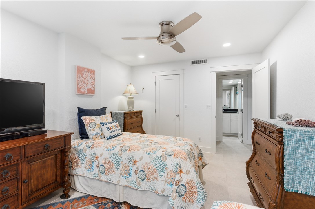 720 Access Road 1-a 104 Port Aransas TX 78373
