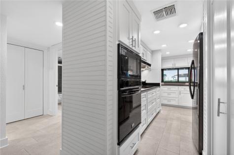 720 Access Road 1-a 104 Port Aransas TX 78373