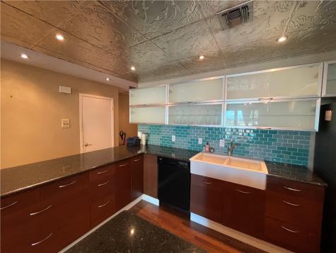 520 S Chaparral Street 301 Corpus Christi TX 78401