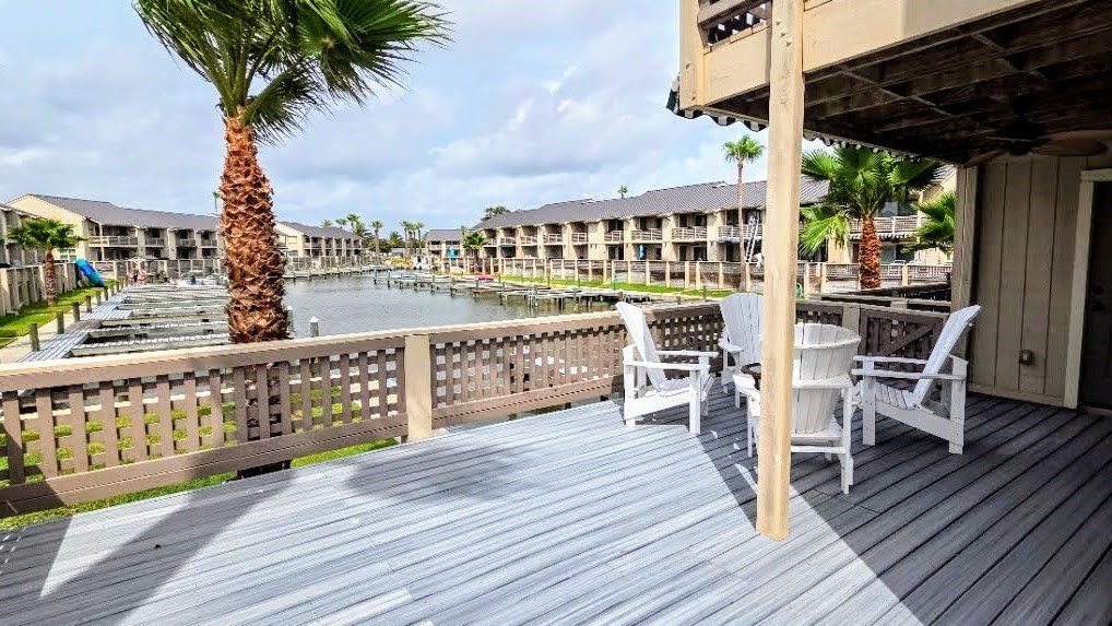 2001 Bayhouse Drive 2001 Rockport TX 78382