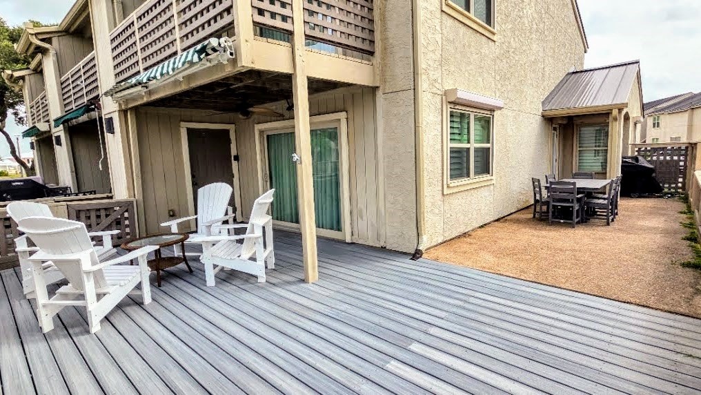 2001 Bayhouse Drive 2001 Rockport TX 78382