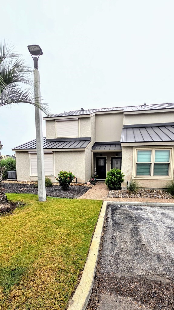2001 Bayhouse Drive 2001 Rockport TX 78382