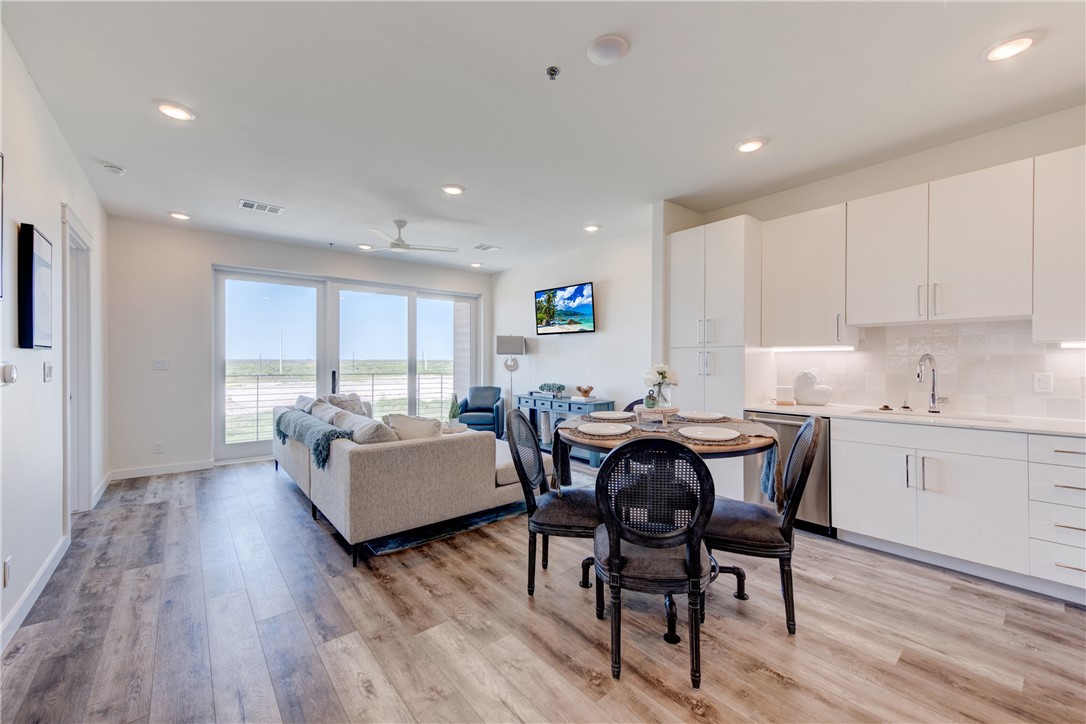 630 Center Square West 302 Port Aransas TX 78373