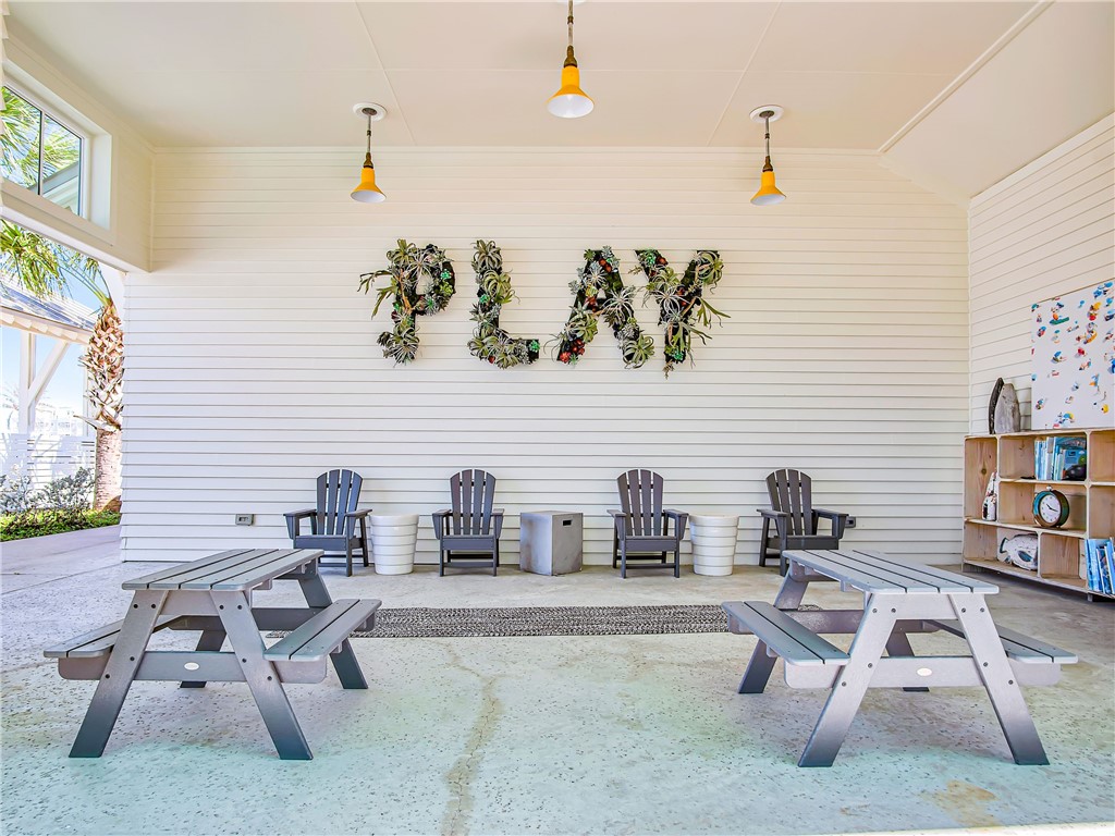 630 W Center Square W 205 Port Aransas TX 78373