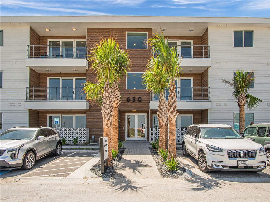 630 W Center Square W 205 Port Aransas TX 78373