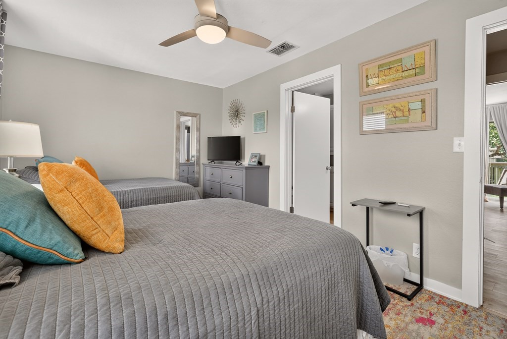 302 Saint Andrews St H101 Rockport TX 78382
