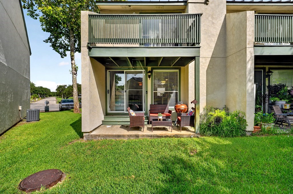 302 Saint Andrews St H101 Rockport TX 78382