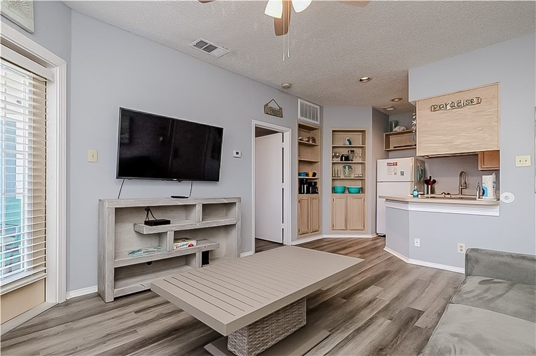 14721 Whitecap 281 Corpus Christi TX 78418