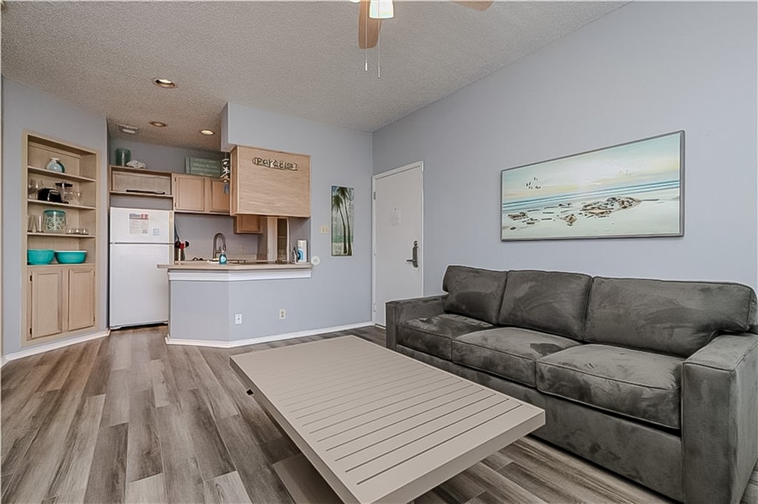 14721 Whitecap 281 Corpus Christi TX 78418