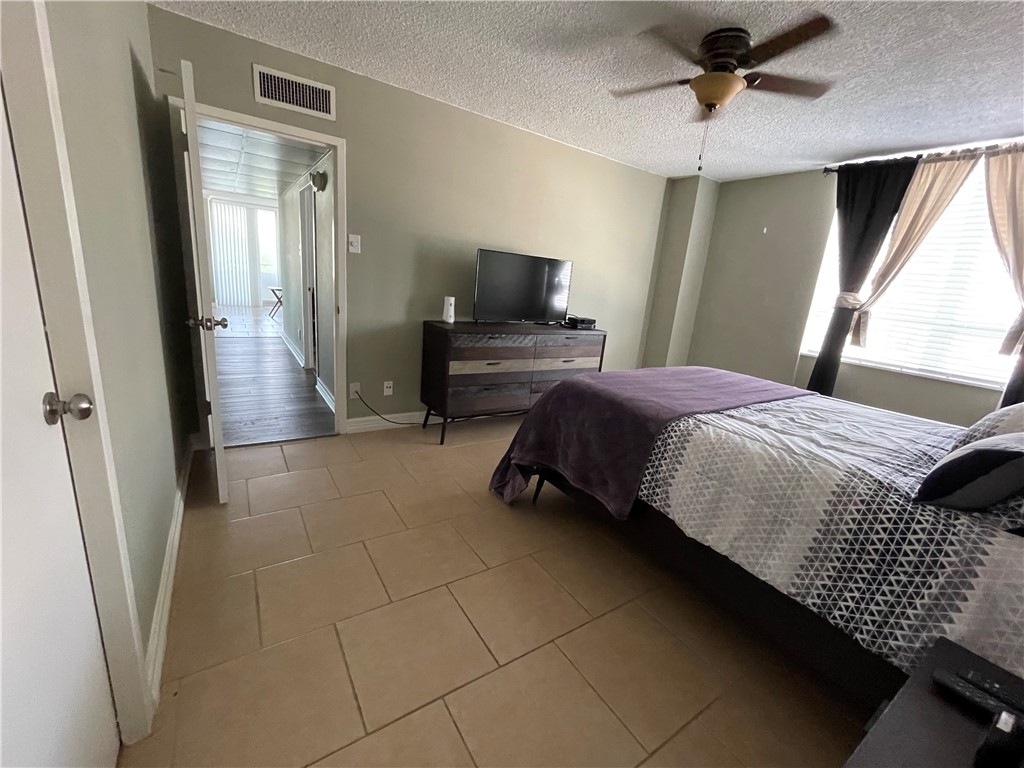 715 S Upper Broadway Street 202 Corpus Christi TX 78401