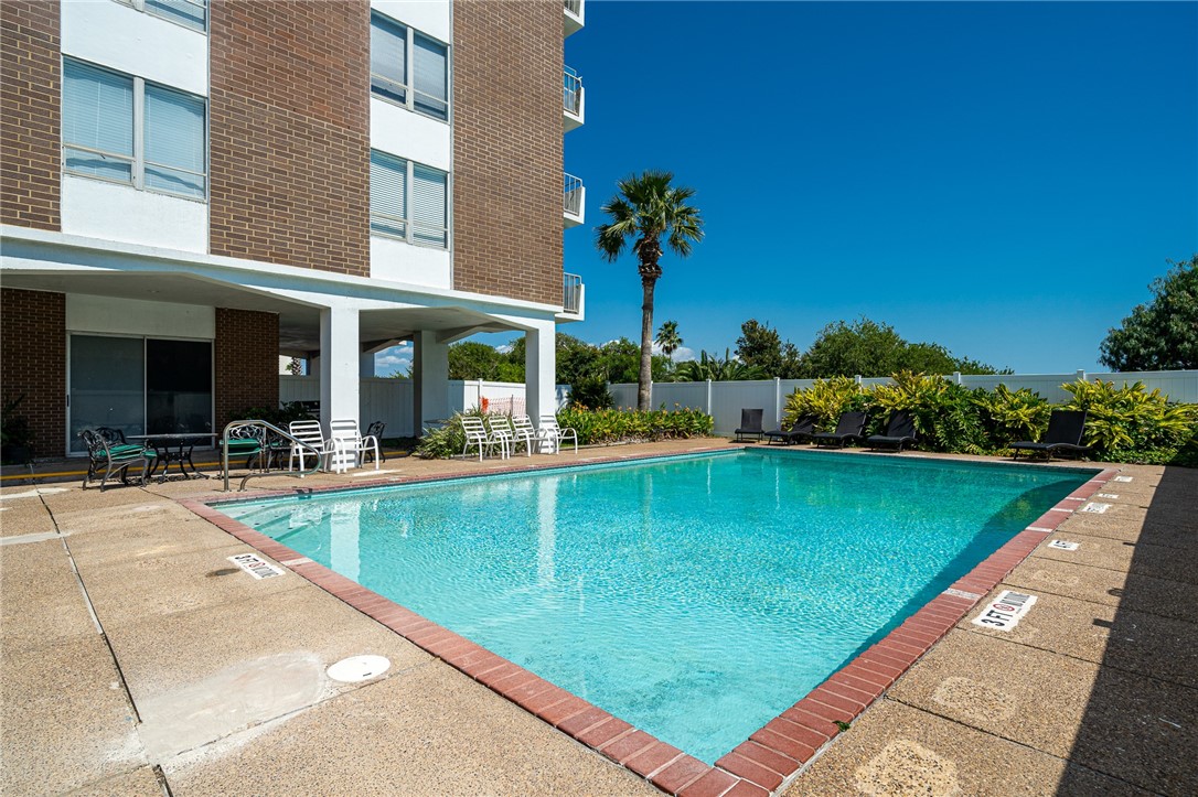 715 S Upper Broadway Street 202 Corpus Christi TX 78401