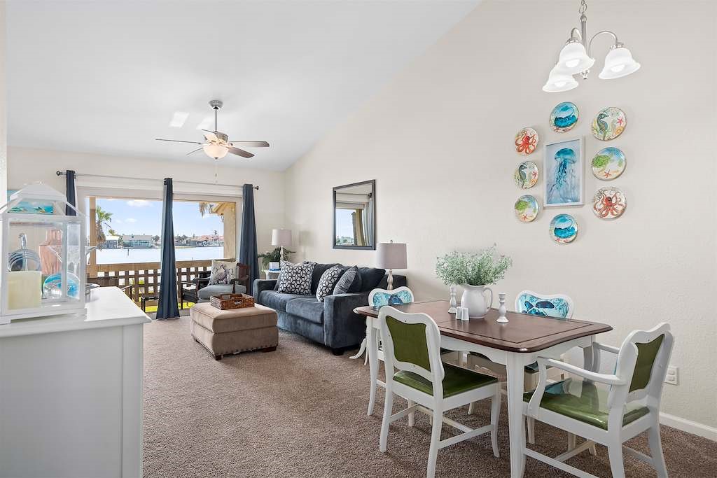 2708 Bayhouse Drive 2708 Rockport TX 78382