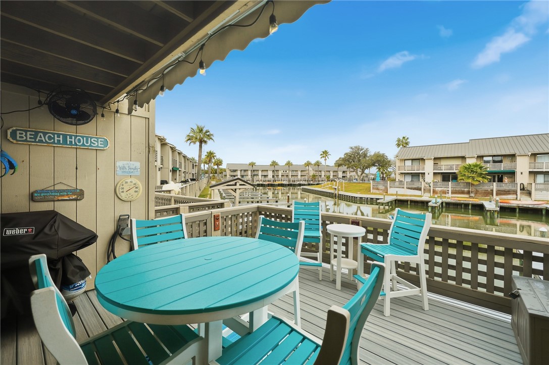 1902 Bayhouse Drive 1902 Rockport TX 78382