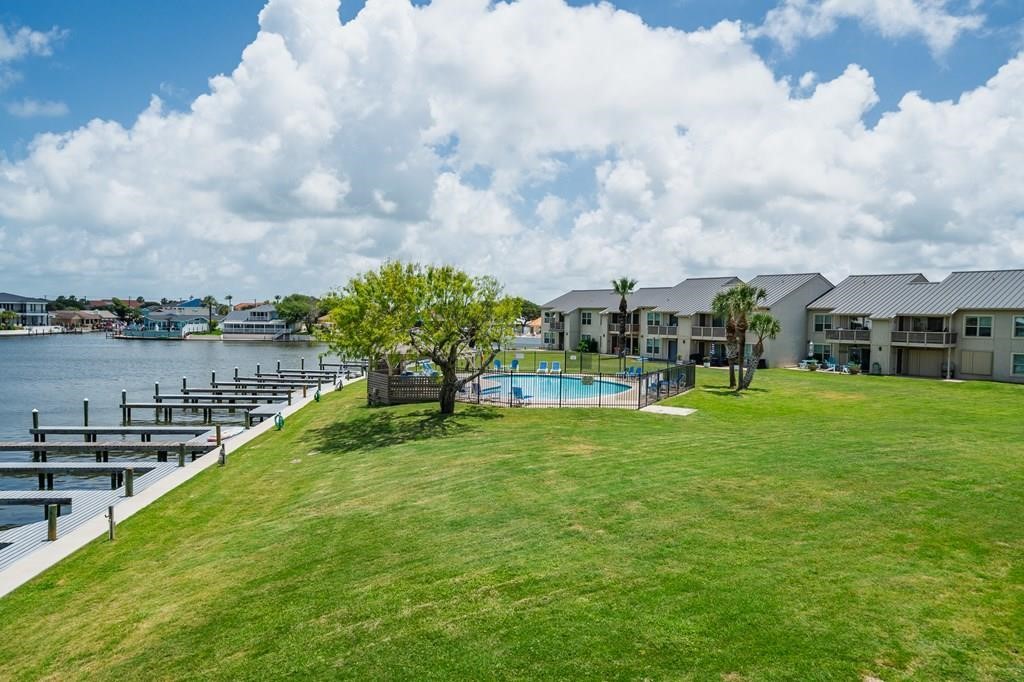 1902 Bayhouse Drive 1902 Rockport TX 78382