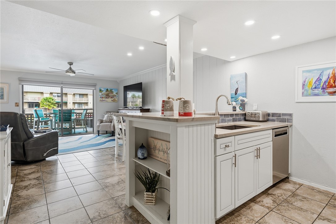 1902 Bayhouse Drive 1902 Rockport TX 78382