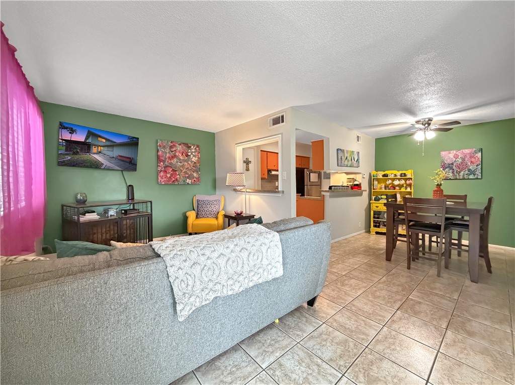 6124 Hidden Oaks Corpus Christi TX 78412
