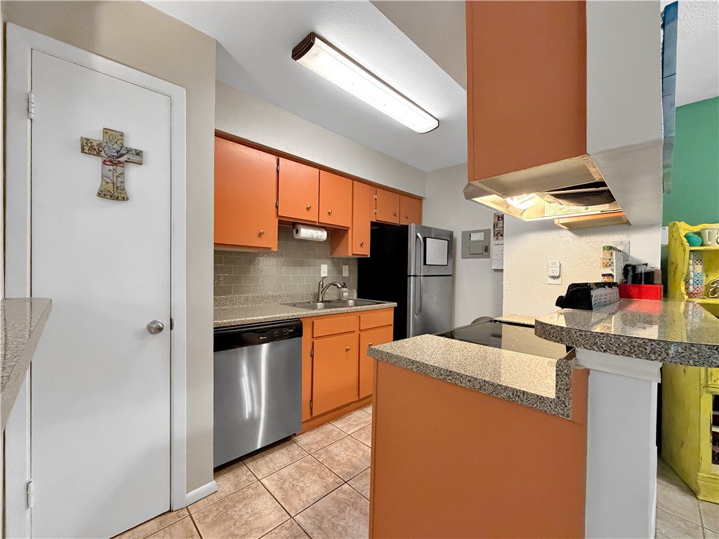 6124 Hidden Oaks Corpus Christi TX 78412