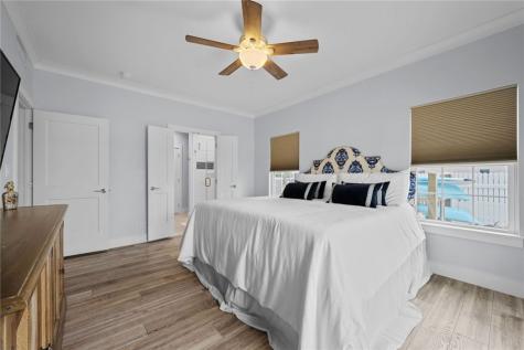 627 S Water Street 101 Rockport TX 78382