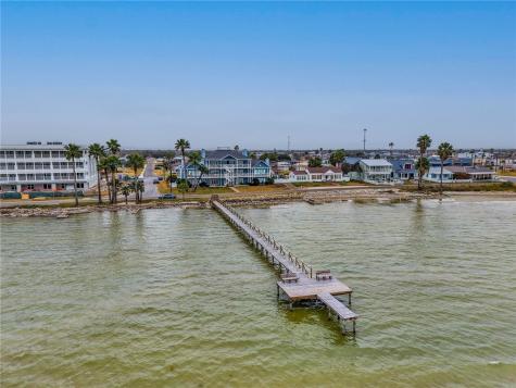 627 S Water Street 101 Rockport TX 78382