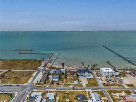 627 S Water Street 101 Rockport TX 78382