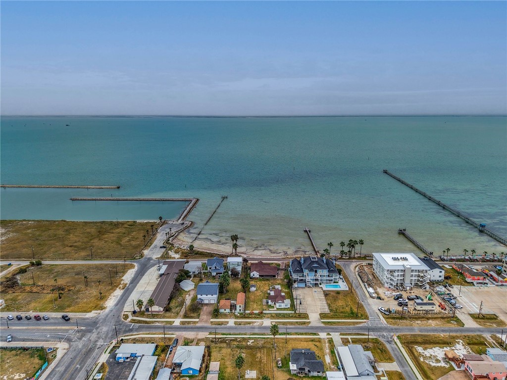 627 S Water Street 101 Rockport TX 78382