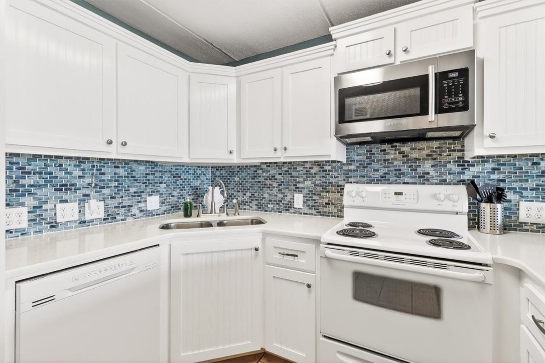 6021 State Highway 361 102 Port Aransas TX 78373