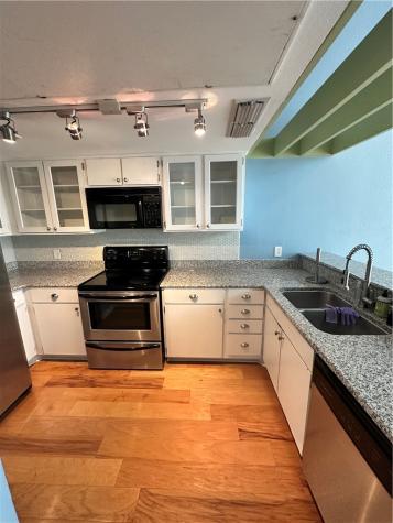 3402 Ocean Drive 4 Corpus Christi TX 78411