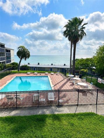3402 Ocean Drive 4 Corpus Christi TX 78411