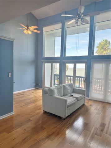 3402 Ocean Drive 4 Corpus Christi TX 78411