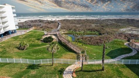 800 Sandcastle Drive 402 Port Aransas TX 78373
