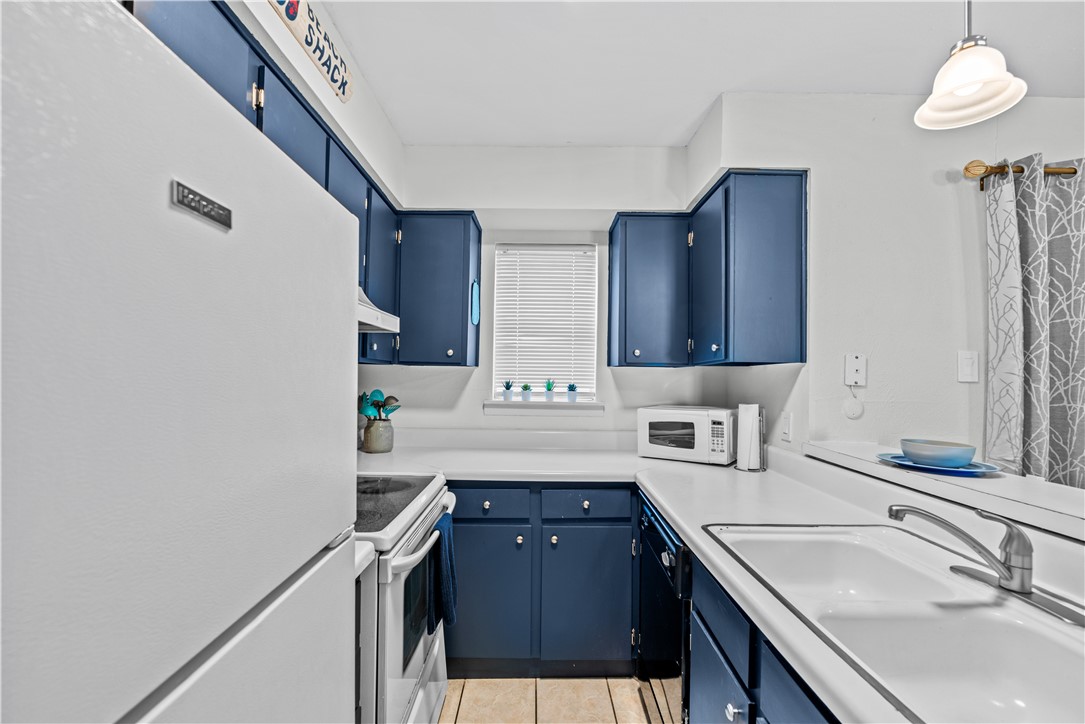 1011 Ennis Joslin 126 Corpus Christi TX 78412
